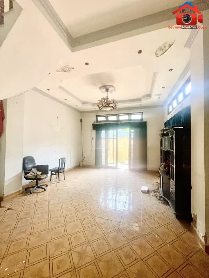 Review nhà phố Tân Bình 124m2, 3 tầng, giá 7.69 tỷ… – Bán nhà mặt phố Quận Tân Bình – TP Hồ Chí Minh giá 5 – 10 tỷ