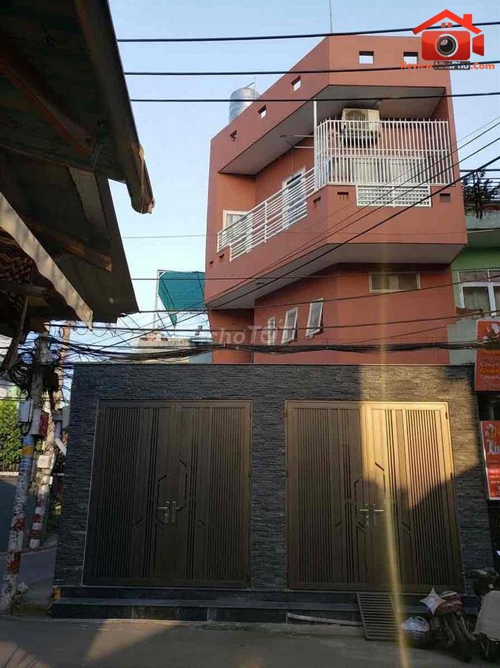 Review nhà phố quận Tân Phú TP.HCM 3 tầng giá 4.28 tỷ
