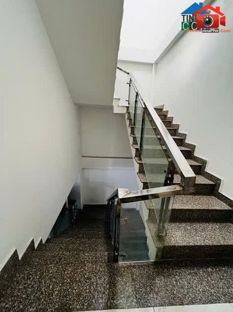 Phân tích nhà phố 3 tầng quận Bình Tân, TP.HCM – Sổ hồng riêng