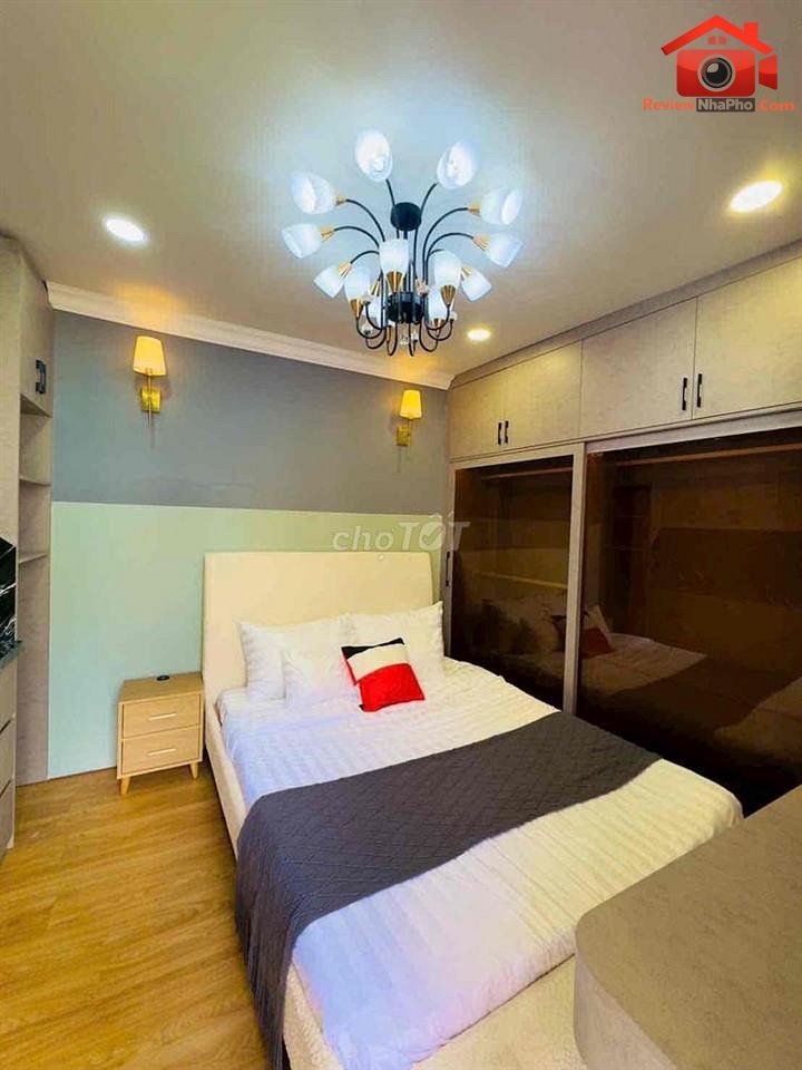 Review nhà phố Tân Bình với giá 6.9 tỷ, 5 phòng ngủ, hẻm 55 Thành Mỹ