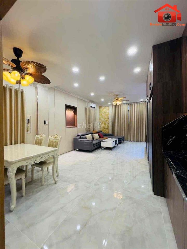 Review nhà phố Tân Bình với giá 6.9 tỷ, 5 phòng ngủ, hẻm 55 Thành Mỹ