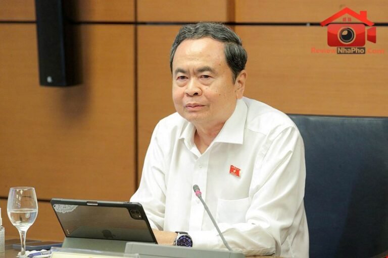 Chủ tịch Quốc hội nhấn mạnh kiểm soát giá đất ổn định