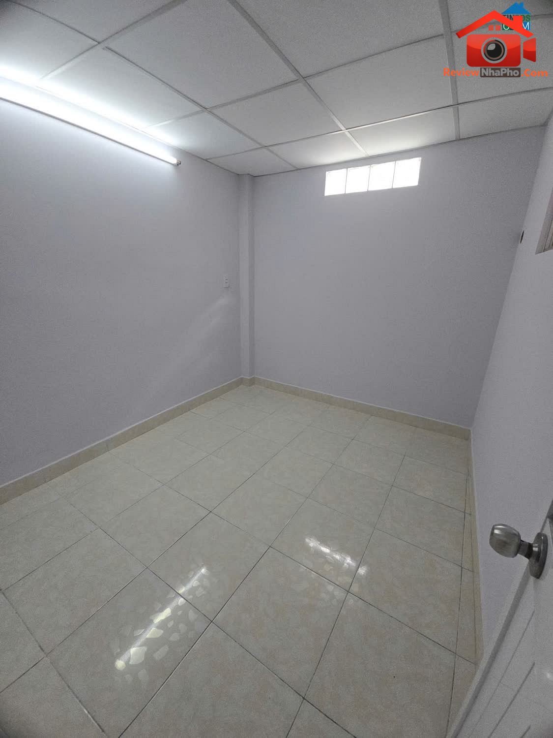 Review nhà phố TP.HCM gần chợ Lê Văn Quới, giá 4.05 tỷ