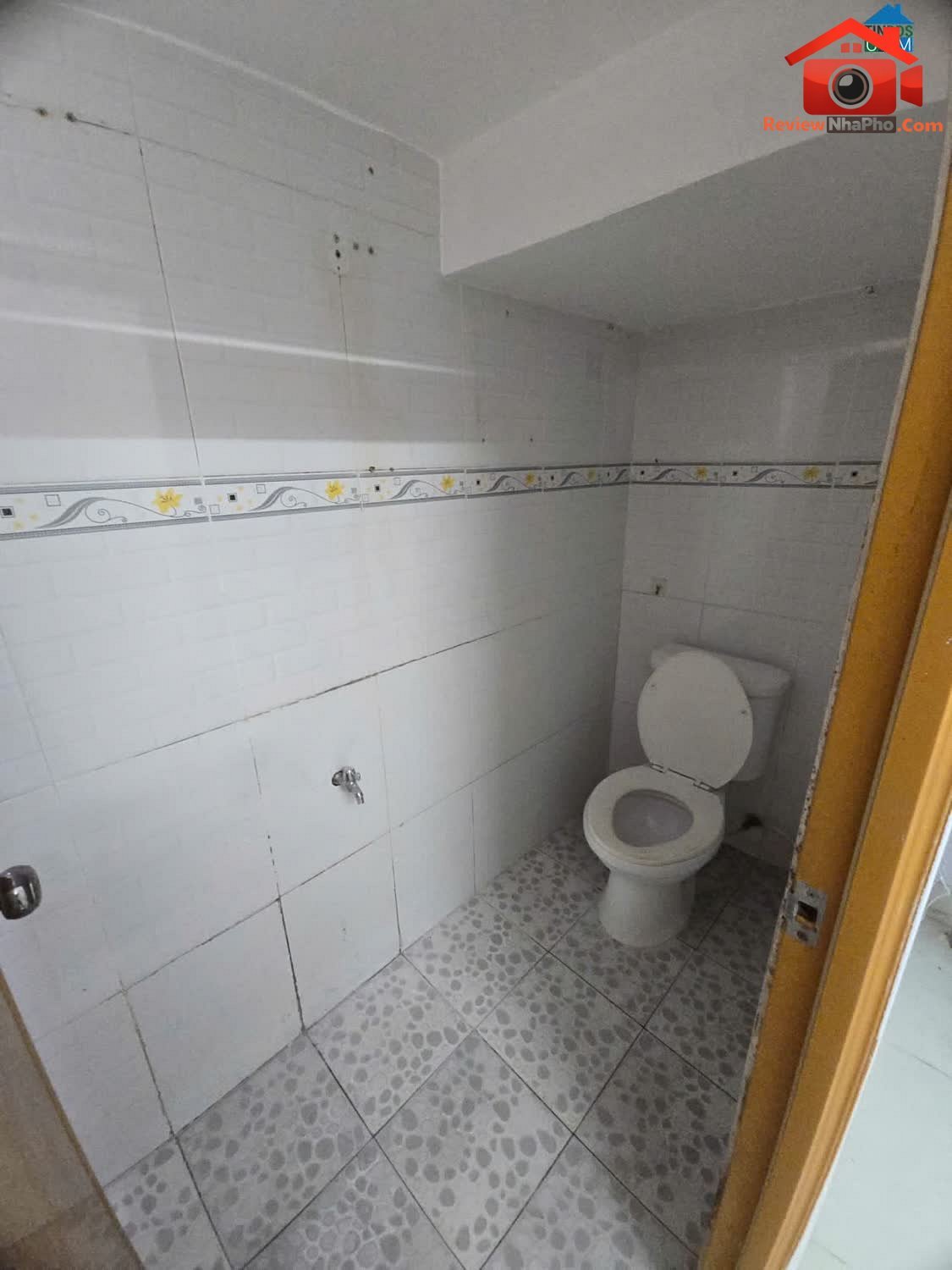 Review nhà phố TP.HCM gần chợ Lê Văn Quới, giá 4.05 tỷ