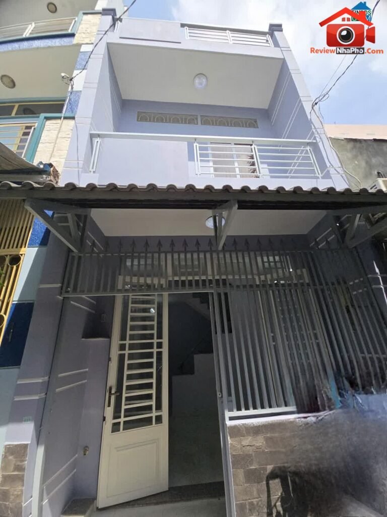 Review nhà phố TP.HCM gần chợ Lê Văn Quới, giá 4.05 tỷ