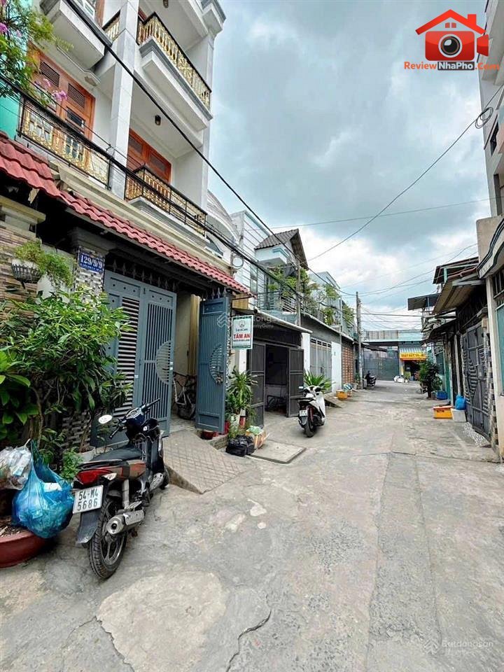Review nhà phố Phường Bình Hưng Hòa B Quận Bình Tân TP.HCM giá 4.5 tỷ