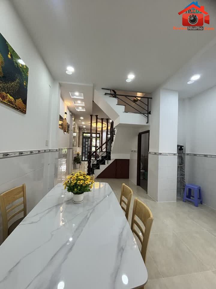 Review nhà phố Bình Tân – 4PN, 3 tầng, giá 4… – Bán nhà mặt phố Quận Bình Tân – TP Hồ Chí Minh giá BÁN 3 – 5 tỷ