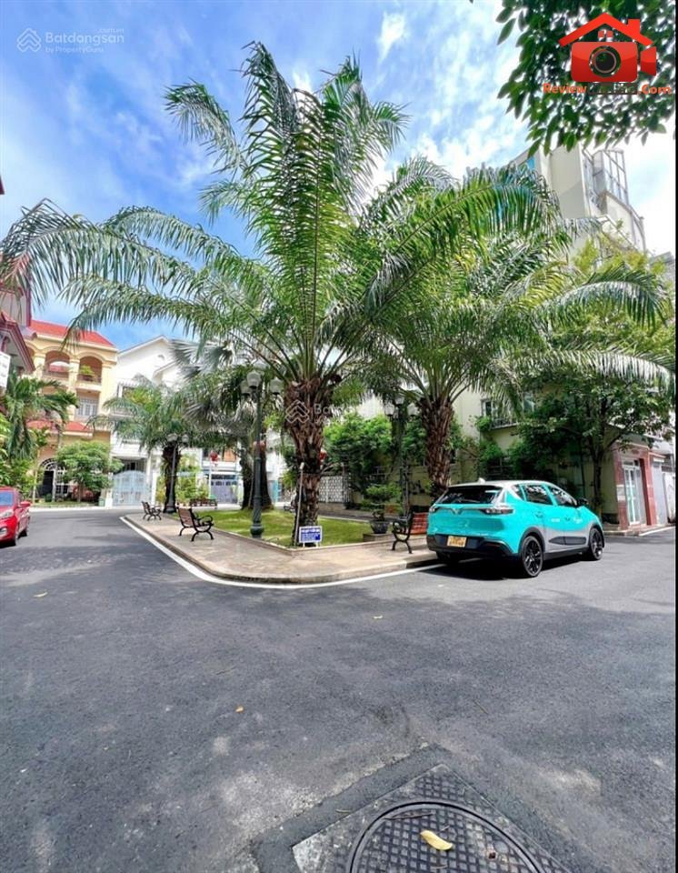 Review nhà phố Quận Tân Bình giá 64 tỷ, 175m²