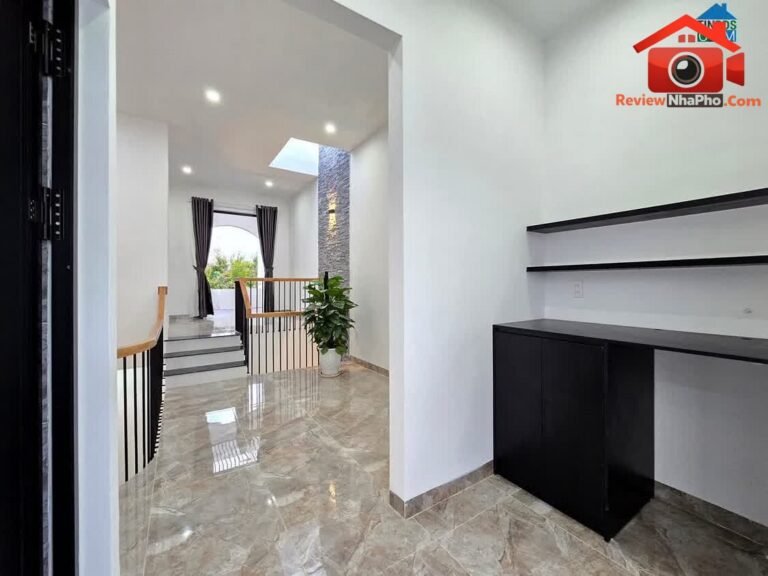 Review nhà phố Bình Tân TP.HCM – Nhà 1 trệt 2 lầu mới xây, giá 5.7 tỷ