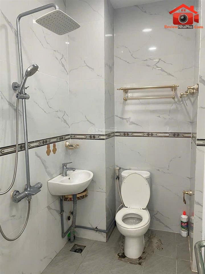 Review nhà phố giá 8.5 triệu tại Quận Tân Phú, TP.HCM