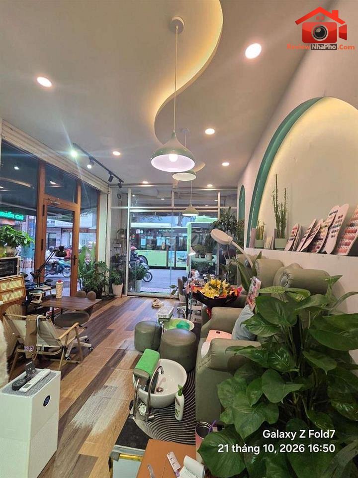 Sang nhượng tiệm nail mặt tiền đường Âu Cơ, Tân Bì… – Bán đất Quận Tân Bình – TP Hồ Chí Minh giá BÁN dưới 3 tỷ
