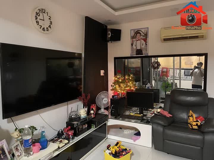 Review nhà phố Tân Bình, Hồ Chí Minh – Căn nhà 2 tầng đẹp lung linh chỉ 2.5 tỷ