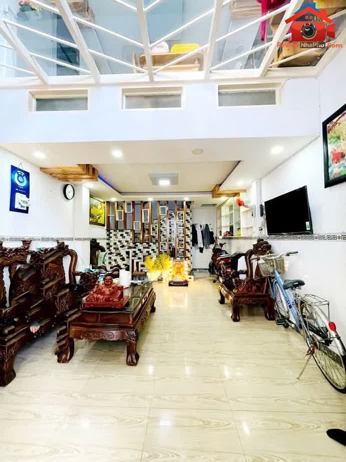 Review nhà phố Bình Tân TP.HCM – Nhà 2 tầng đẹp hẻm xe hơi
