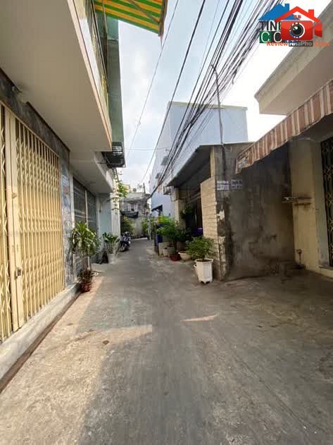 Bán nhà mặt phố Tân Phú TP.HCM giá 4 triệu/m², 3PN, sổ hồng