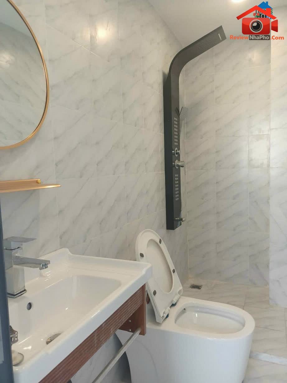 Review nhà phố đẹp 3 tầng gần chợ Lê Văn Quới Quận Bình Tân