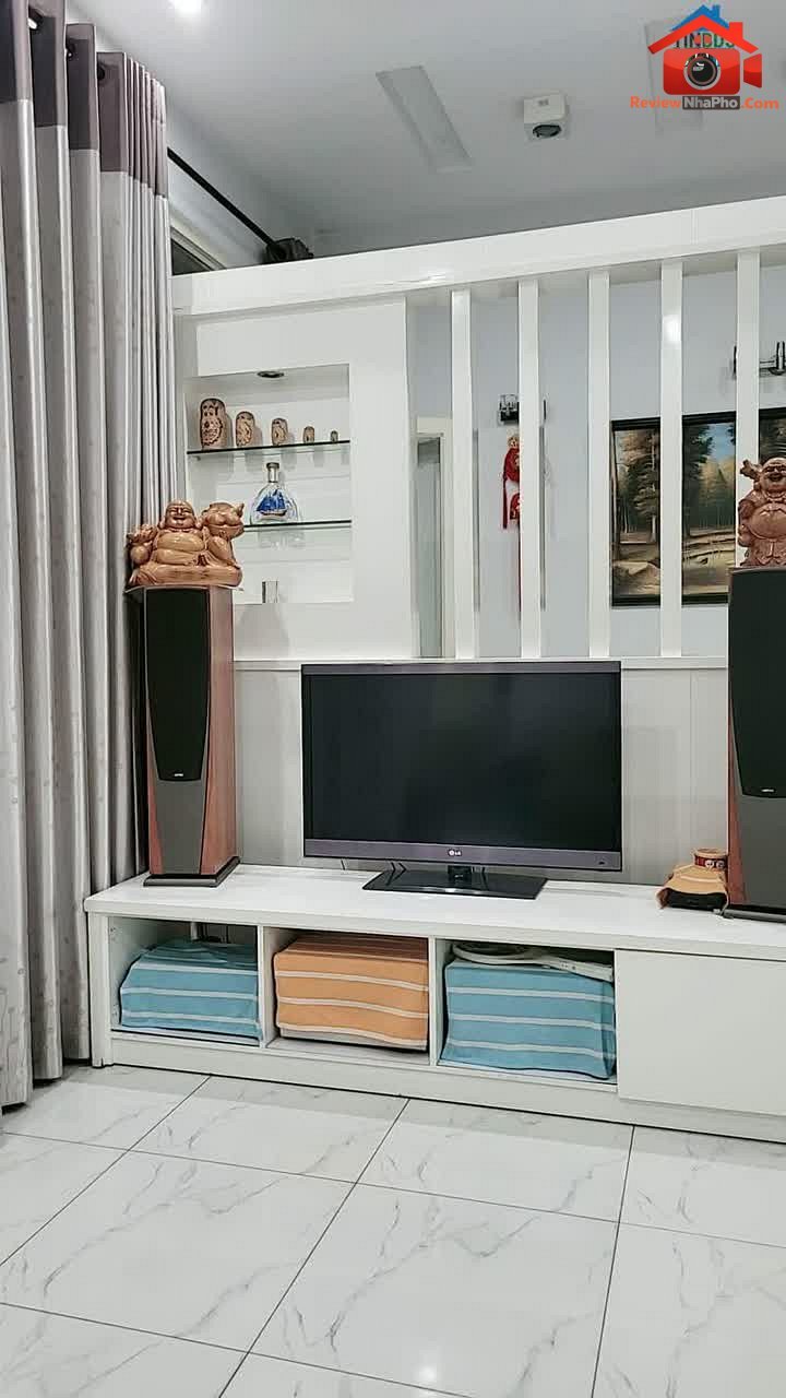 Review nhà phố Tân Bình, Hồ Chí Minh – Nhà mặt tiền kinh doanh 110m², giá 17.9 tỷ