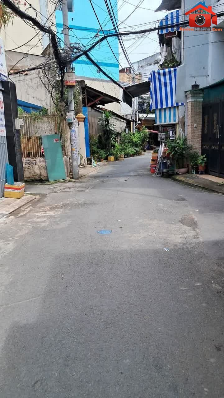 Review nhà phố Lạc Long Quân Tân Bình TP.HCM 50m² giá 5.65 tỷ