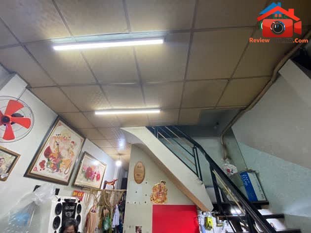 Review nhà phố Tân Phú – TP.HCM 1 trệt 1 lầu sổ hồng vuông vức