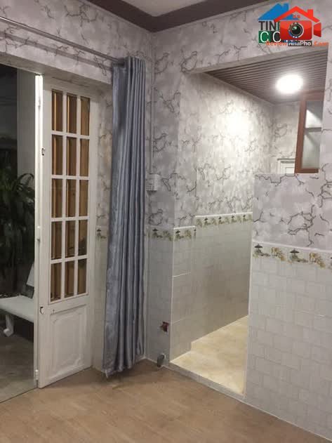 Review nhà phố Tân Phú TP.HCM – Nhà hẻm xe hơi 2 tầng nhỉnh 2 tỷ