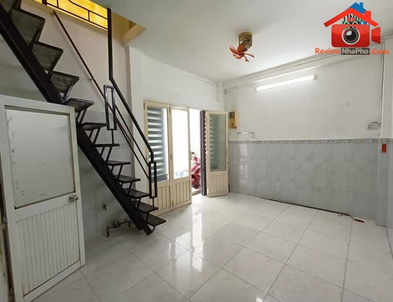 Review nhà phố Lạc Long Quân, Phường 10, Tân Bình, Hồ Chí Minh giá 1.63 tỷ