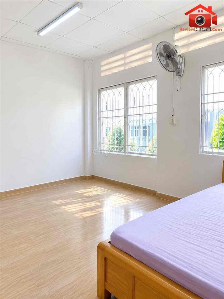 Review nhà phố hẻm xe hơi Hòa Bình 45m2 Quận Tân Phú TP.HCM