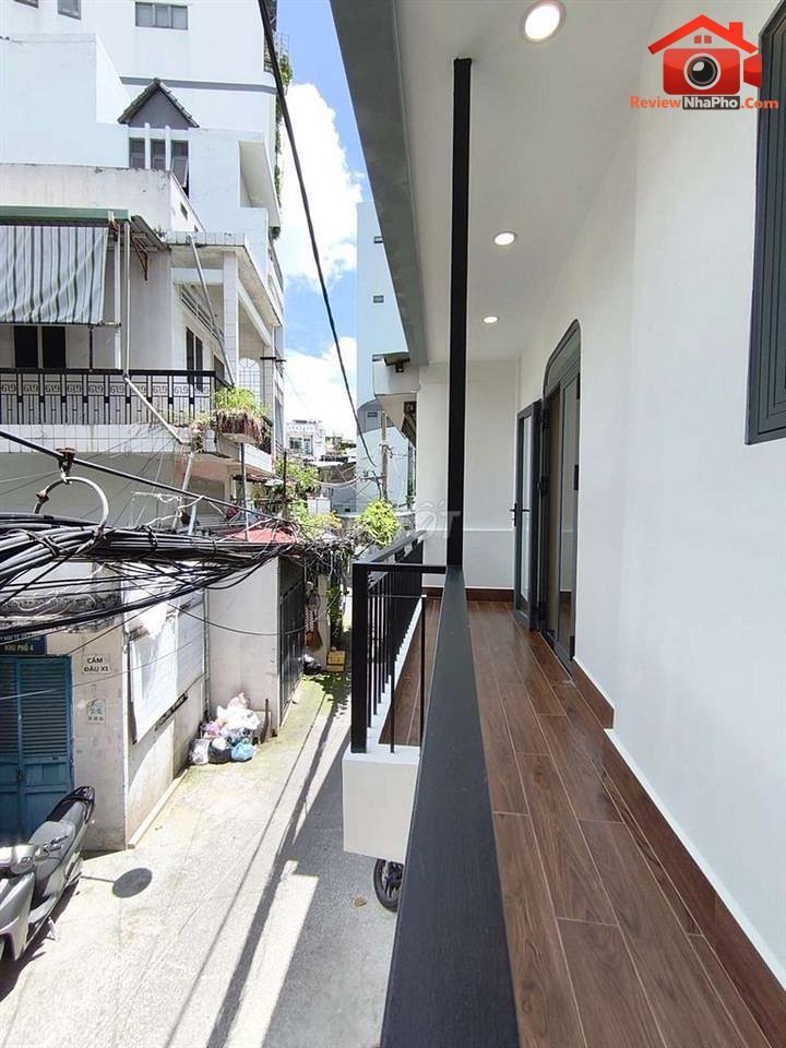 Review nhà phố hẻm xe hơi Lạc Long Quân Quận Tân Bình TP.HCM giá 4.87 tỷ