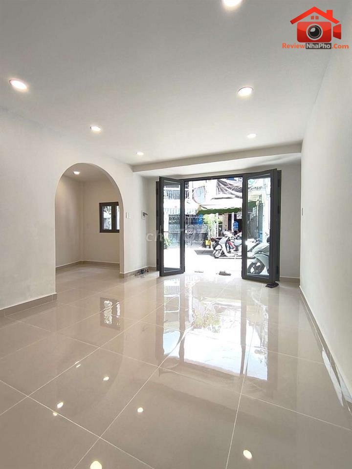 Review nhà phố hẻm xe hơi Lạc Long Quân Quận Tân Bình TP.HCM giá 4.87 tỷ