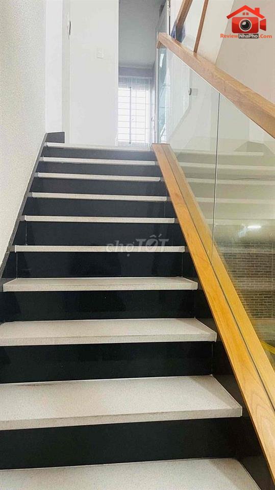 Review nhà phố mặt tiền 25/4 Đường Tái Thiết, Quận Tân Bình, TP.HCM – Giá 13.8 tỷ