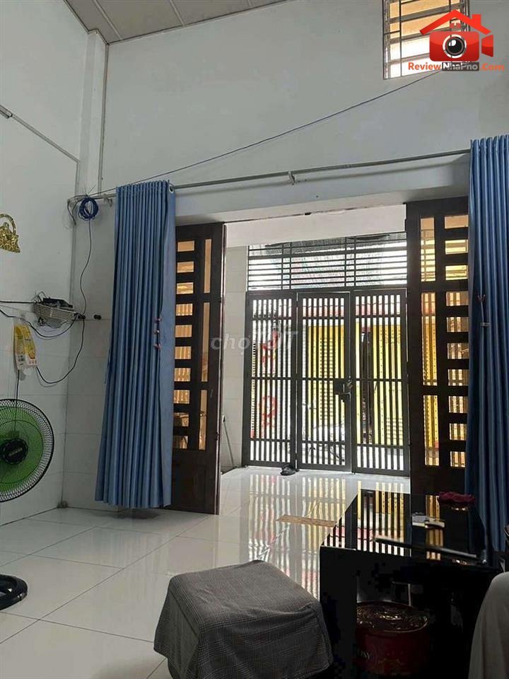 Review nhà phố Tân Sơn Nhì Quận Tân Phú TP.HCM, 2 phòng ngủ giá 3.95 tỷ