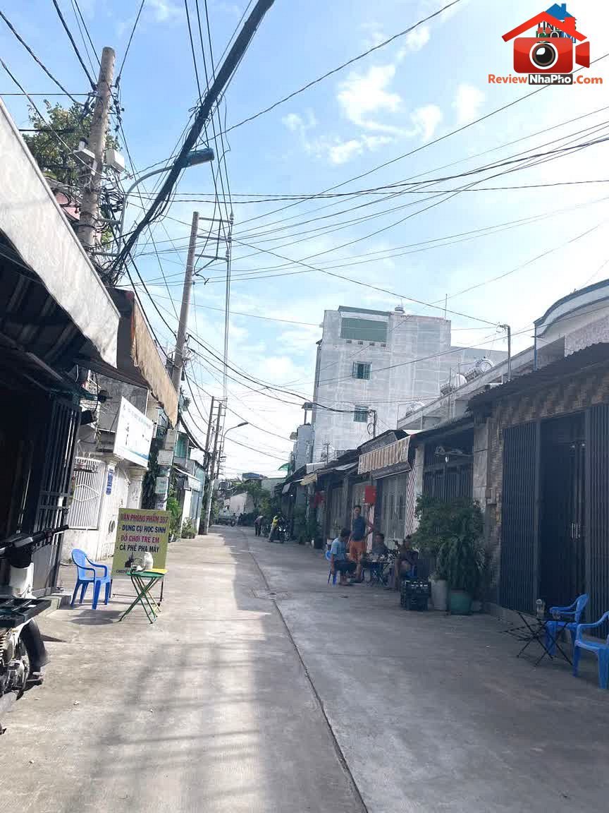 Review nhà phố Bình Tân 6m² giá 4.95 tỷ – Hẻm xe hơi, gần Aeon Mall