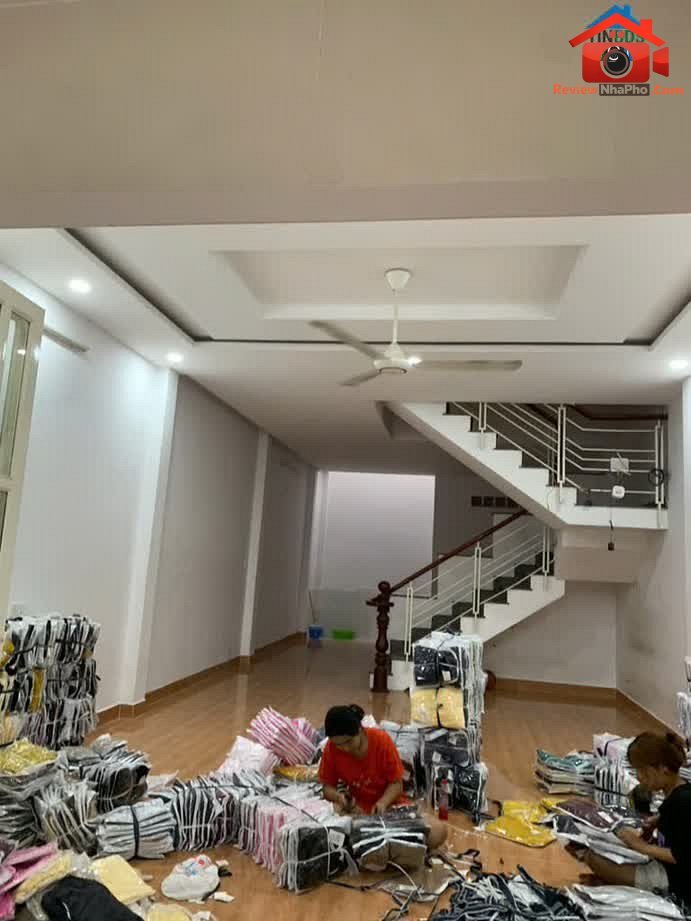 Review nhà phố Bình Hưng Hòa A Quận Bình Tân TP.HCM diện tích 102m² giá 8.2 tỷ