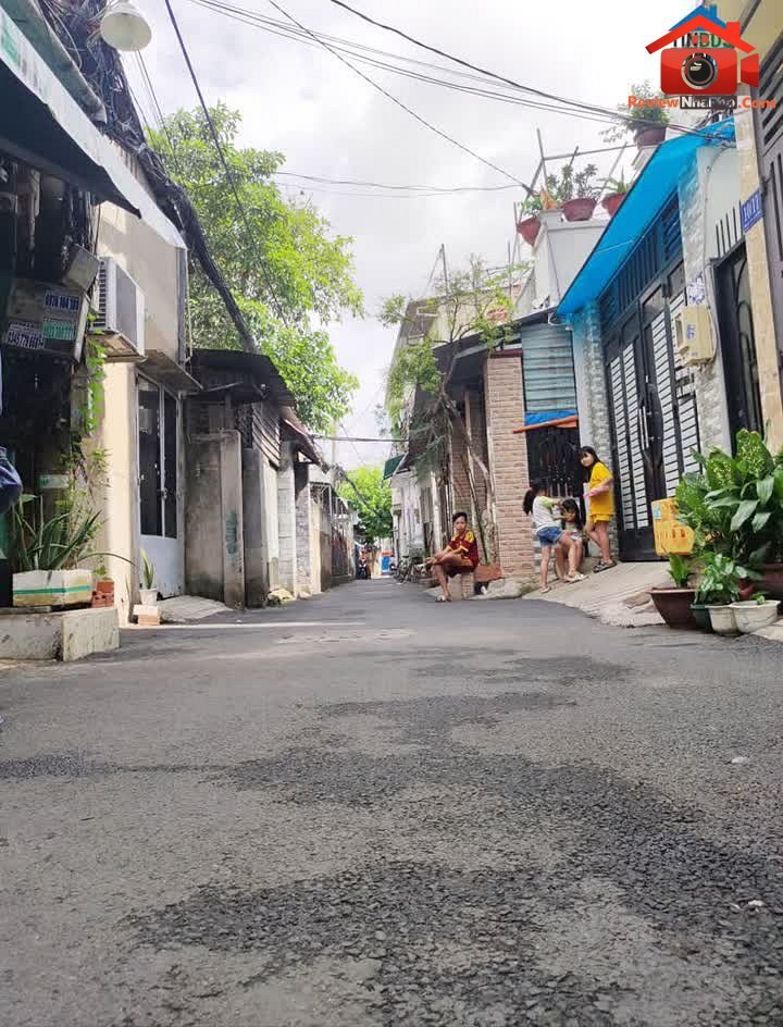Review nhà phố Thạch Lam Quận Tân Phú TP.HCM giá 4 tỷ, diện tích 61m²