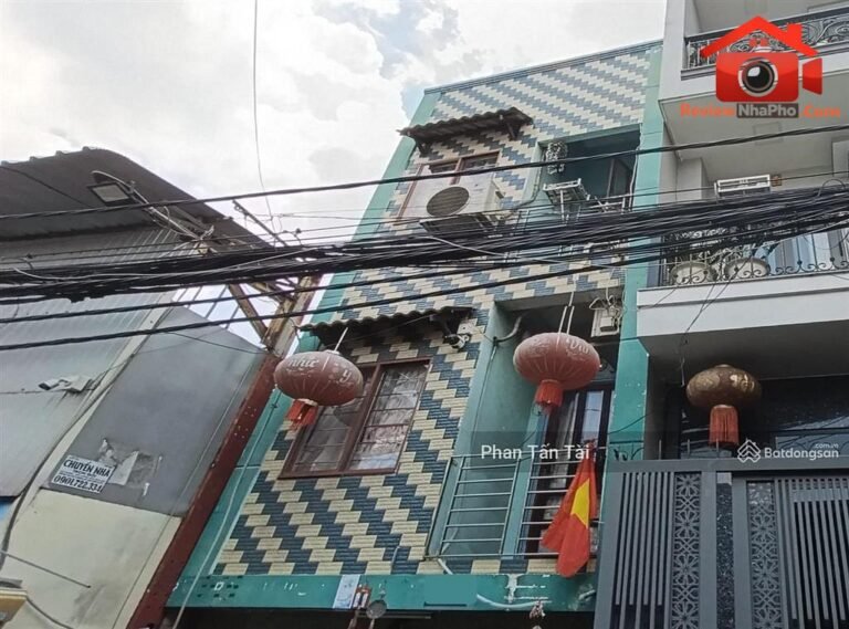 Review nhà phố Quận Bình Tân TP.HCM, 3 tầng giá 2.67 tỷ