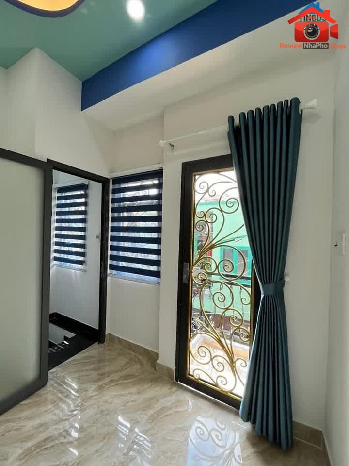 Review nhà phố Tân Phú 3 tầng, giá chỉ 4.3 tỷ – Bán nhà mặt phố Quận Tân Phú – TP Hồ Chí Minh giá BÁN 3 – 5 tỷ