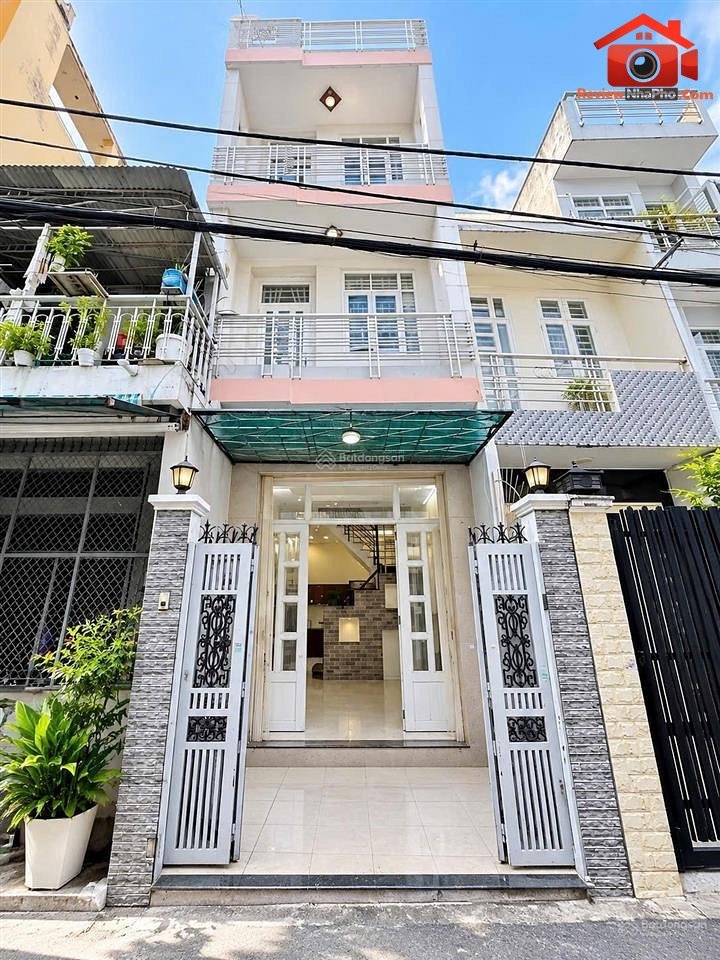 Review nhà phố Hồng Hạc, Phường 11, Quận Tân Bình, TP.HCM giá 6.9 tỷ
