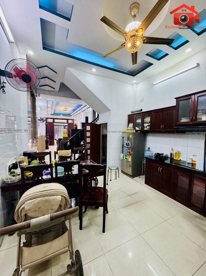 Review nhà phố Quận Tân Phú TP.HCM – Diện tích 79m2 chỉ 10.3 tỷ
