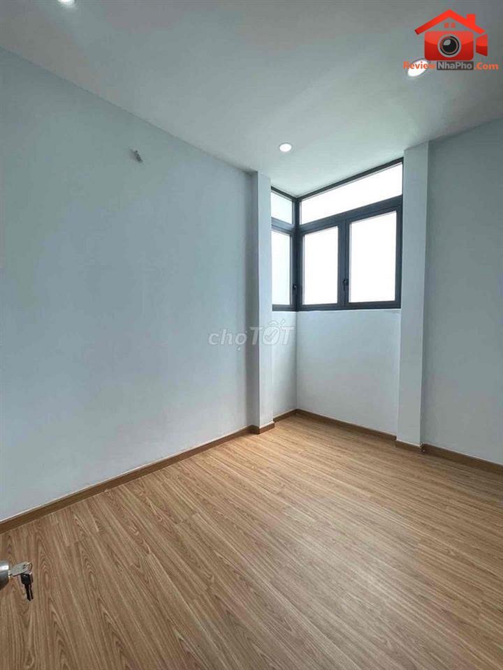 Nhà phố 2 phòng ngủ tại Quận Tân Phú, TP.HCM giá 2.75 tỷ