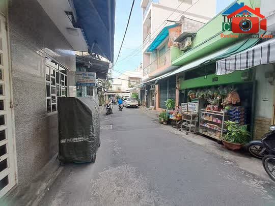 Review nhà phố Quận Tân Phú TP.HCM – Nhà 3 lầu hẻm xe hơi