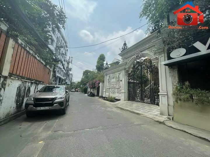 Review nhà phố Tân Bình sang trọng, 360m2 chỉ 54 tỷ