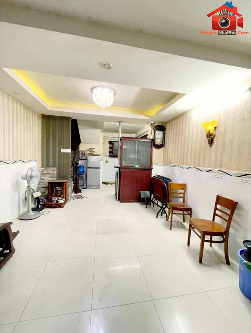 Review nhà phố Tân Phú giá 4.1 tỷ – Hẻm xe hơi, nhà mới xây