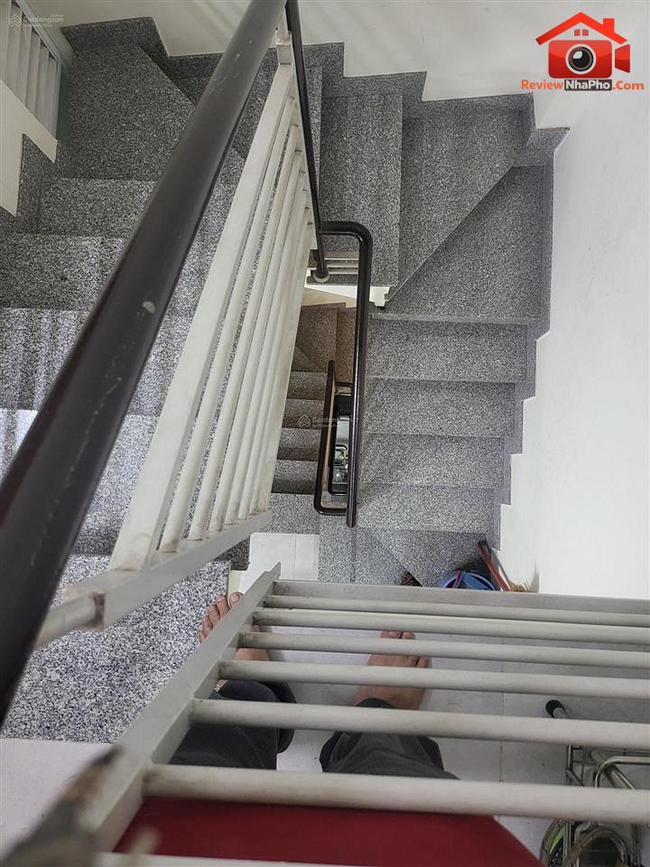 Review nhà phố 4 tầng 40m² hẻm xe hơi tại Cách Mạng Tháng Tám, Quận Tân Bình, TP.HCM