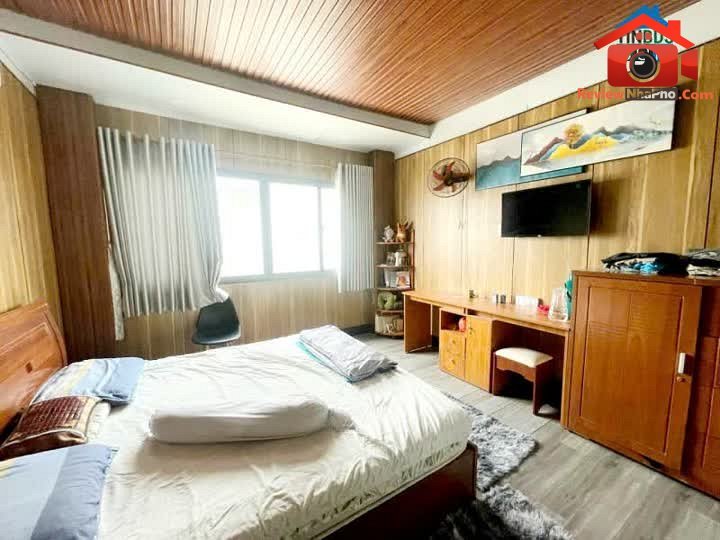 Review nhà phố Tân Phú giá 11.9 tỷ diện tích 64m²