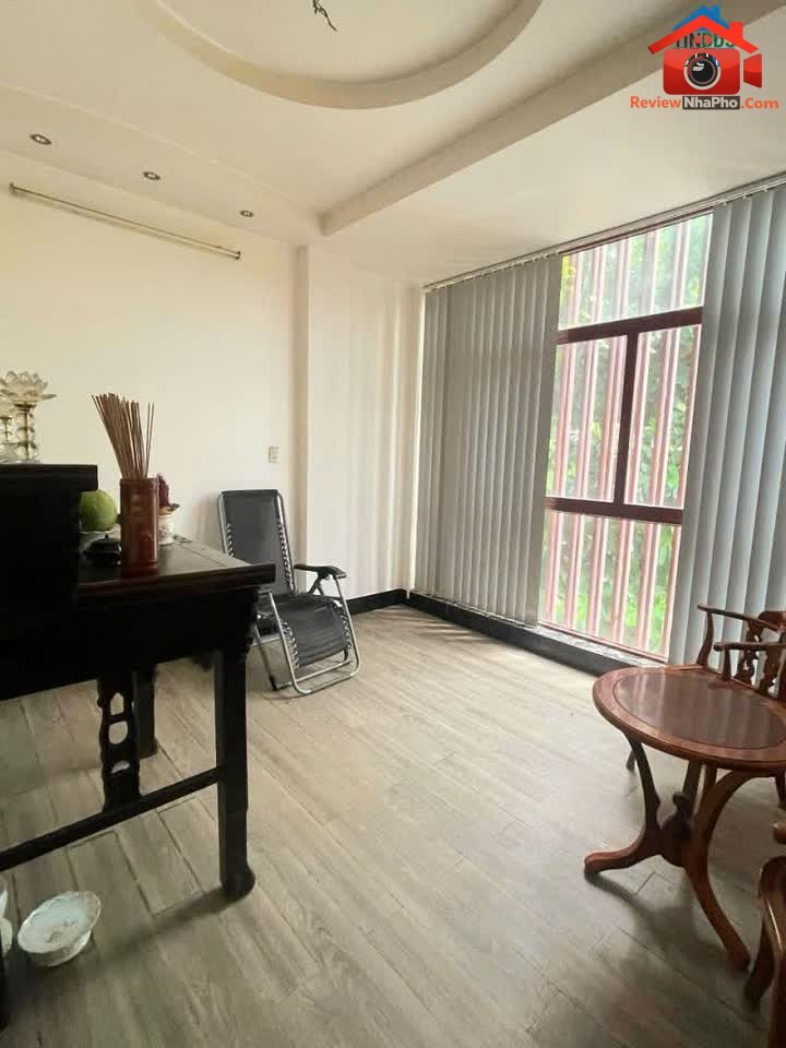 Review nhà phố Tân Phú giá 11.9 tỷ diện tích 64m²