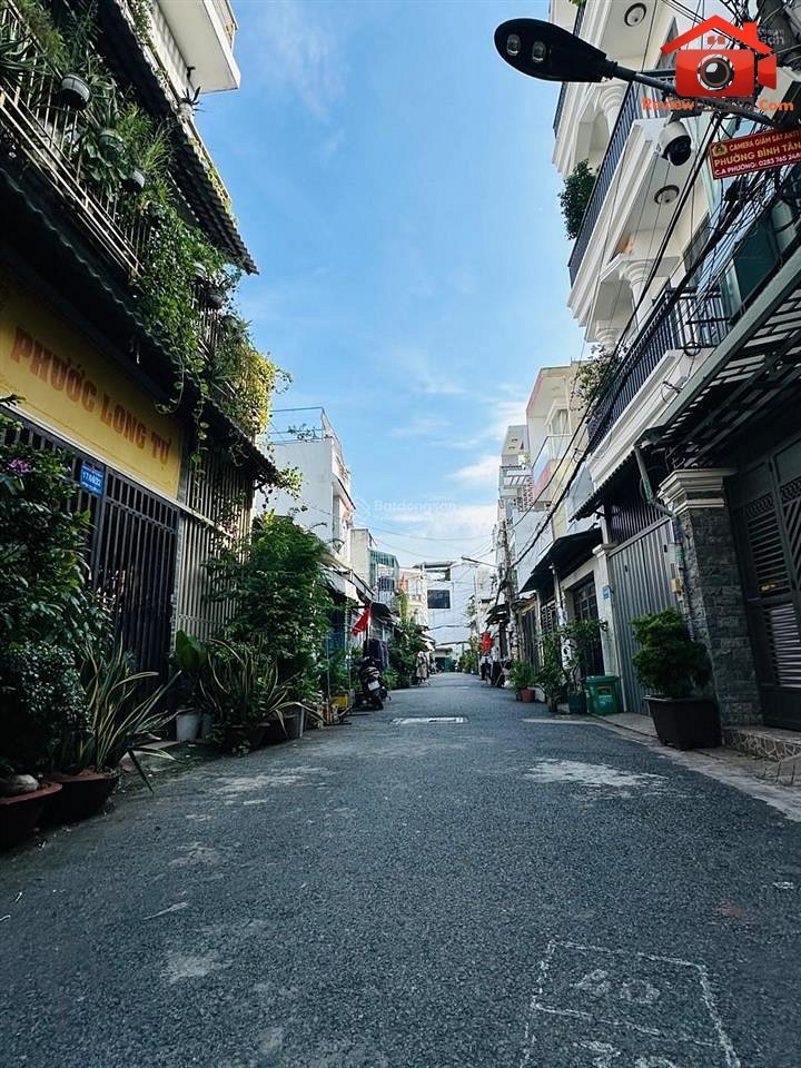 Review nhà phố Quận Bình Tân giá 6.7 tỷ, 140m2 với 6 phòng cho thuê
