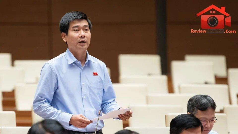 Đại biểu Quốc hội đề nghị cấm chuyển nhượng nhà trên giấy