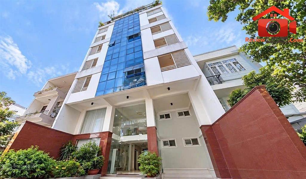 Review nhà phố Quận Tân Phú giá 31.5 tỷ diện tích 180m2
