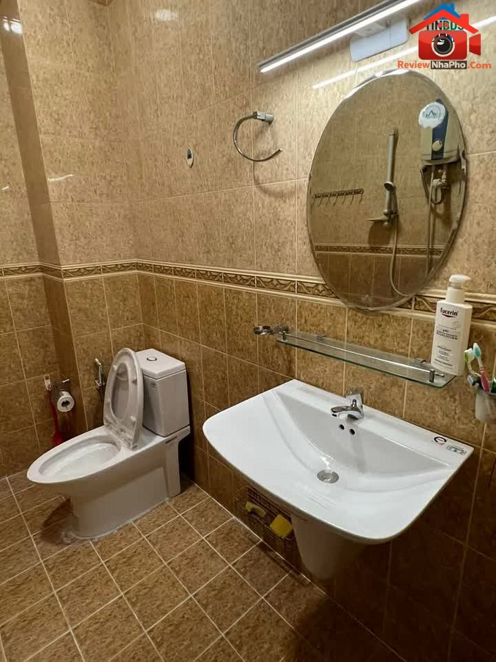 Review nhà phố Tân Bình TP.HCM 4 tầng, 5 phòng ngủ… – Bán nhà mặt phố Quận Tân Bình – TP Hồ Chí Minh giá 5 – 10 tỷ