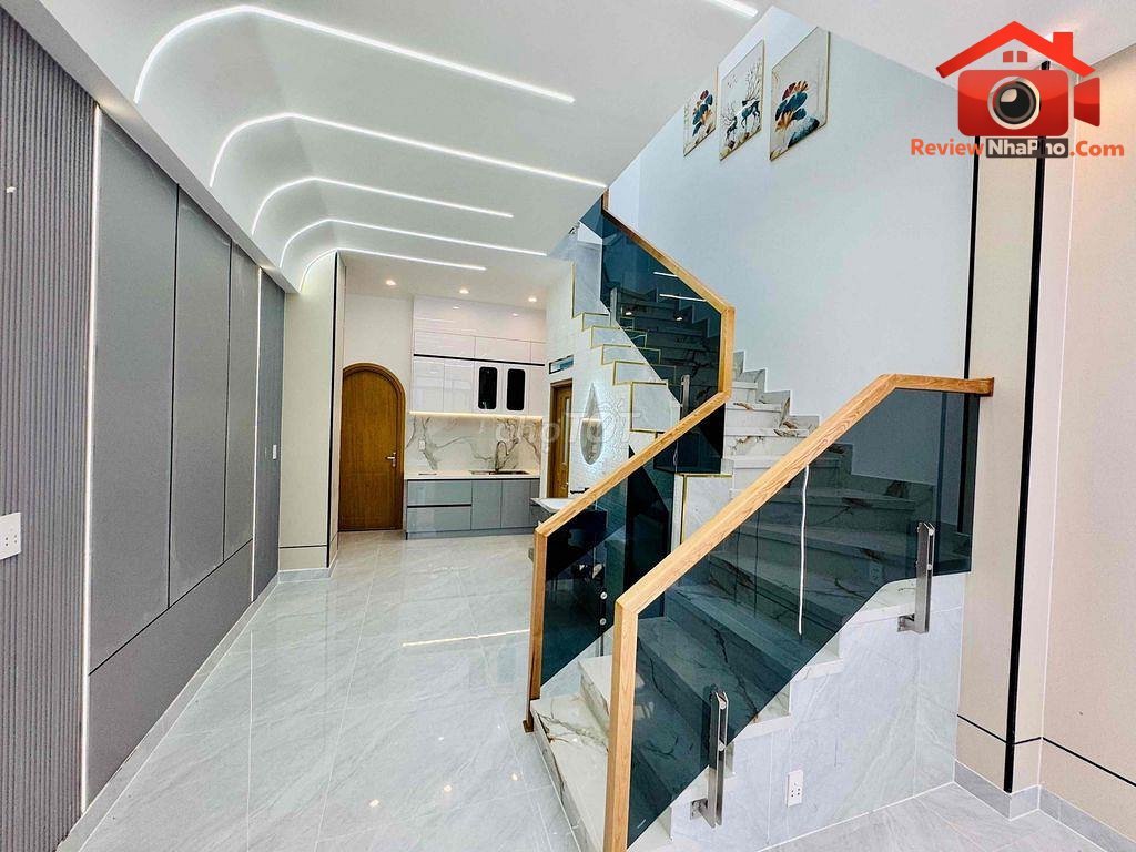 Review nhà phố Tô Hiệu Phú Thạnh Quận Tân Phú TP.HCM giá 6.75 tỷ