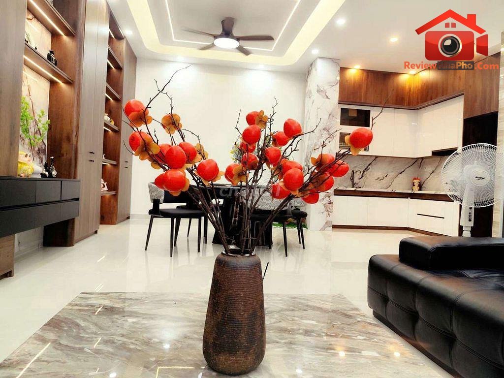 Review nhà phố Quận Bình Tân TP.HCM – Nội thất cao cấp, hẻm xe hơi