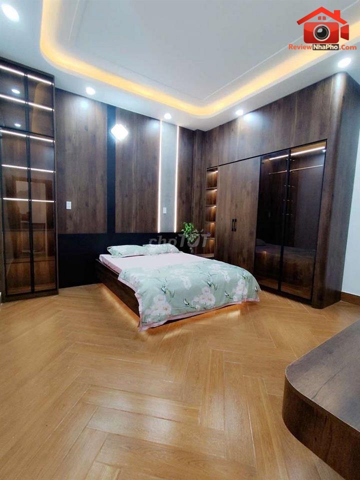 Review nhà phố Quận Bình Tân TP.HCM – Nội thất cao cấp, hẻm xe hơi